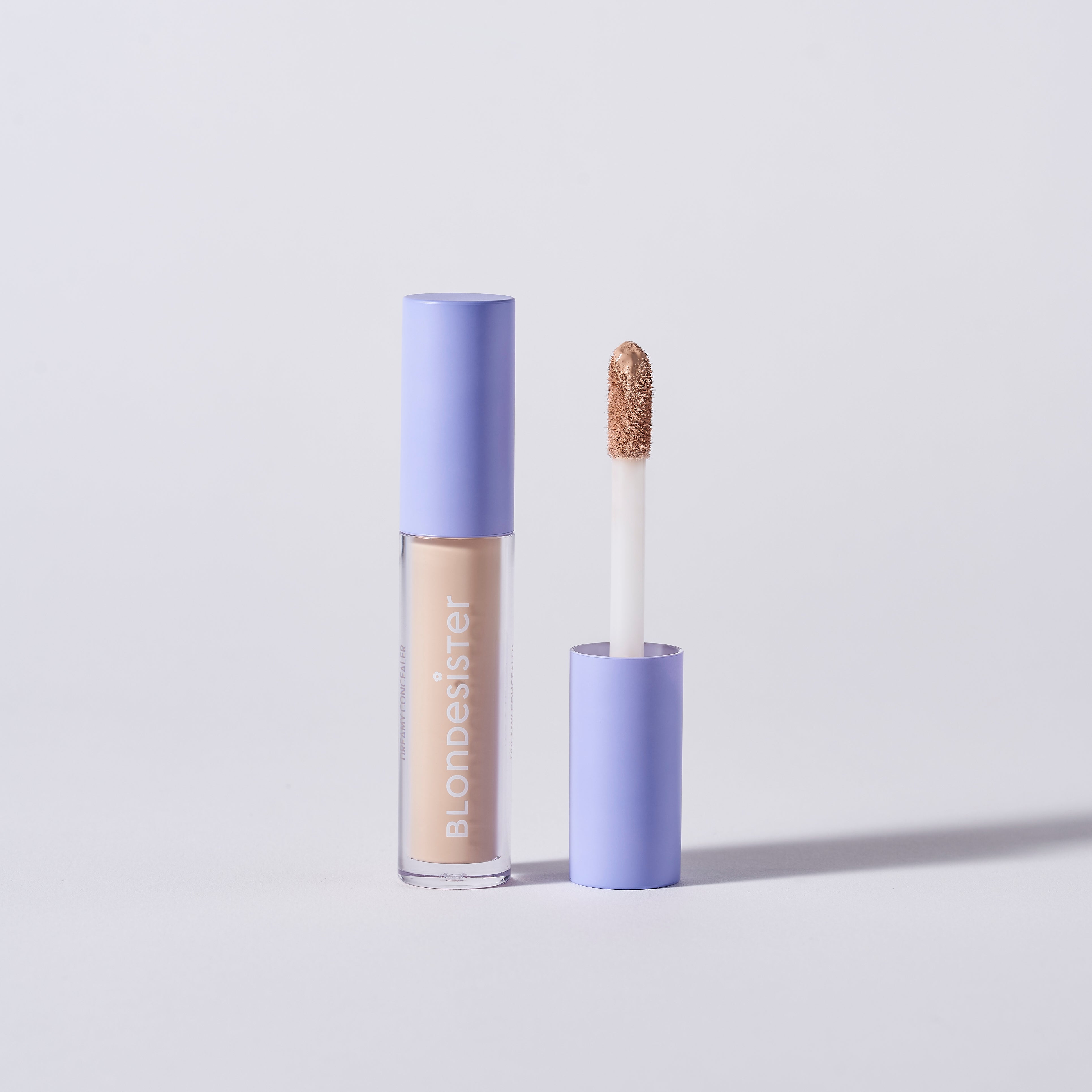 IT'S A TRICK! DREAMY CONCEALER 02 PORCELAIN