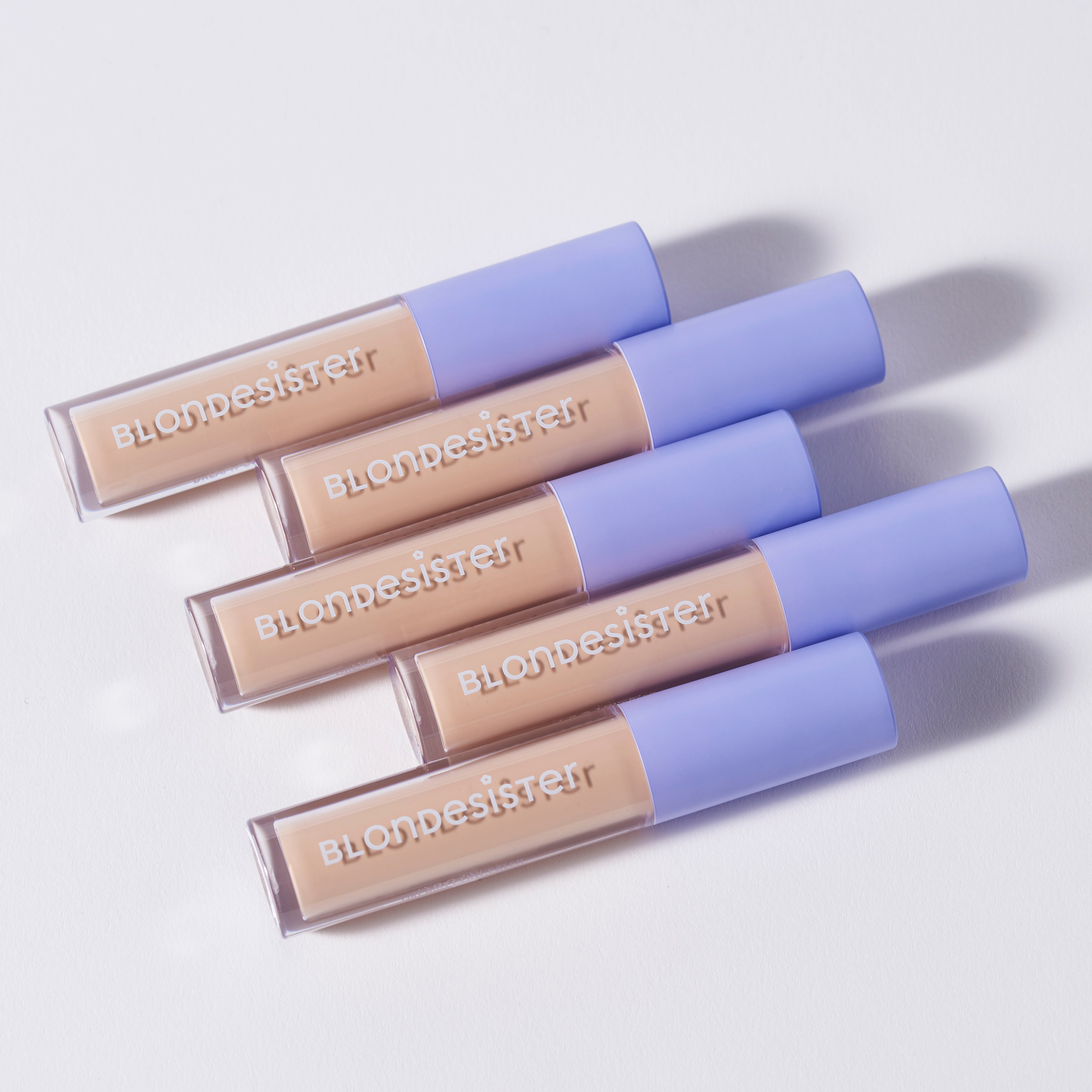 IT'S A TRICK! DREAMY CONCEALER 02 PORCELAIN